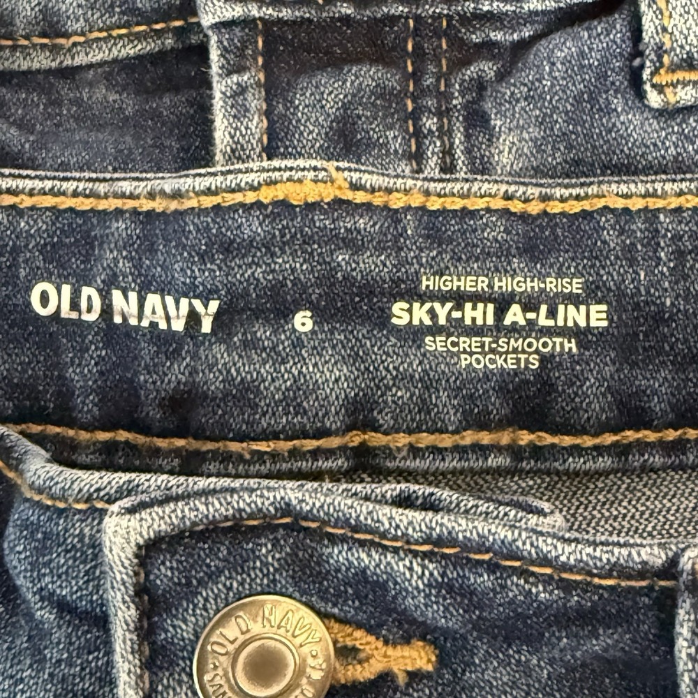 Old Navy Sky Hi A Line Jean Shorts Sz 6 Raw Hem Button Fly 2 Pair Lot Denim Blue - Picture 10 of 15